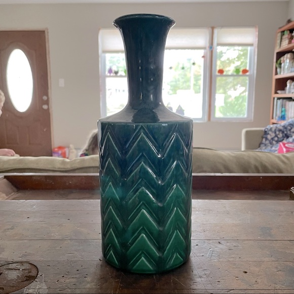 Royal Haegar vintage mid century blue and green chevron vase 4004